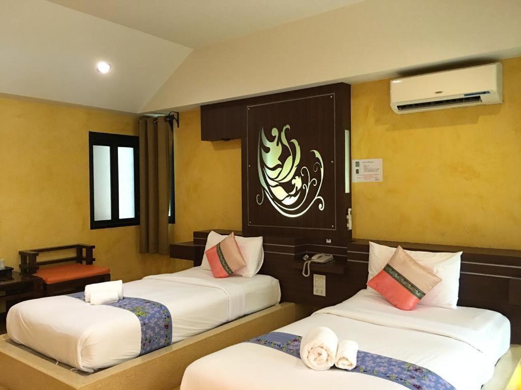 Tanisa Resort Csumphon Kültér fotó