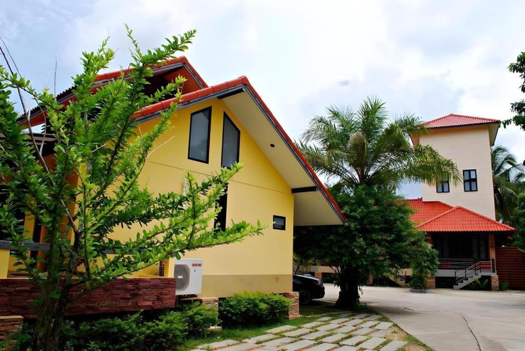 Tanisa Resort Csumphon Kültér fotó