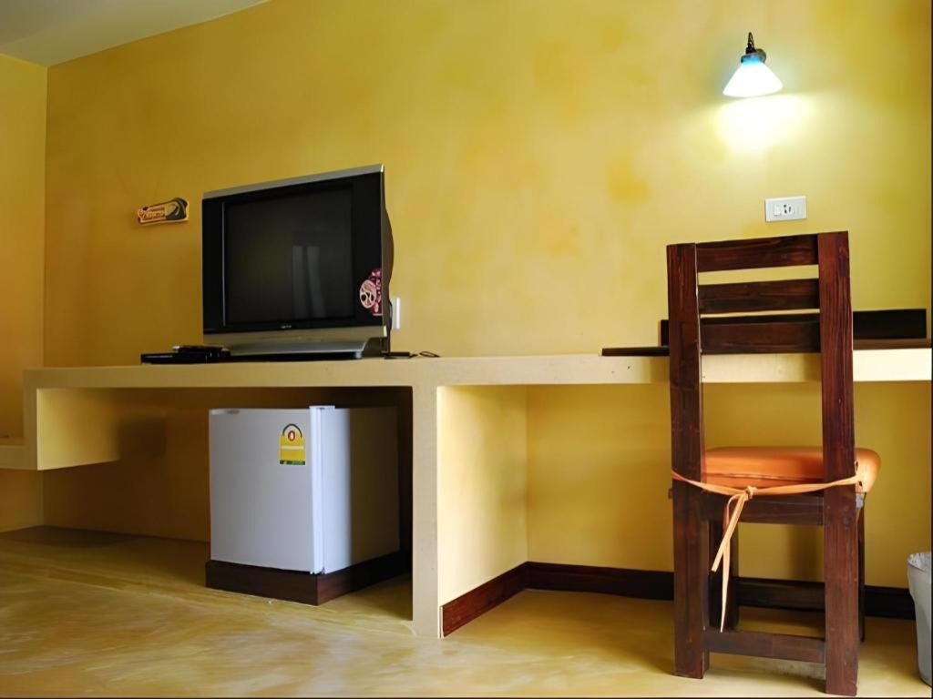 Tanisa Resort Csumphon Kültér fotó