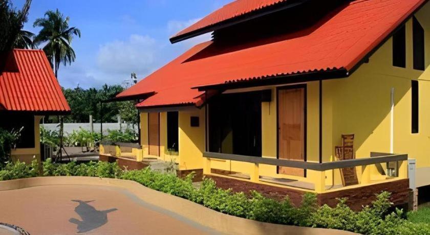 Tanisa Resort Csumphon Kültér fotó