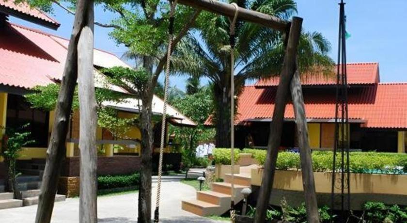 Tanisa Resort Csumphon Kültér fotó