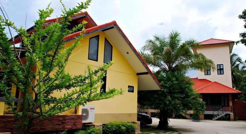Tanisa Resort Csumphon Kültér fotó
