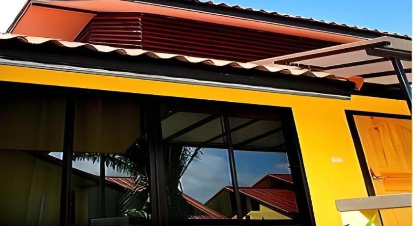Tanisa Resort Csumphon Kültér fotó