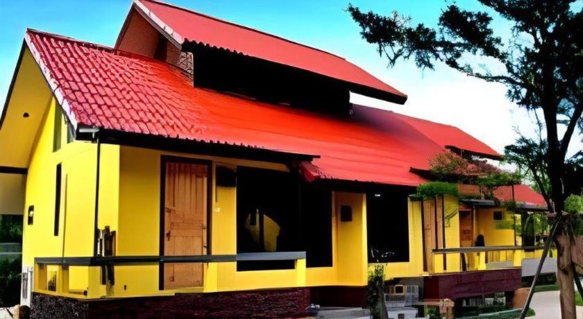 Tanisa Resort Csumphon Kültér fotó