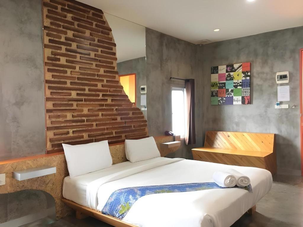 Tanisa Resort Csumphon Kültér fotó