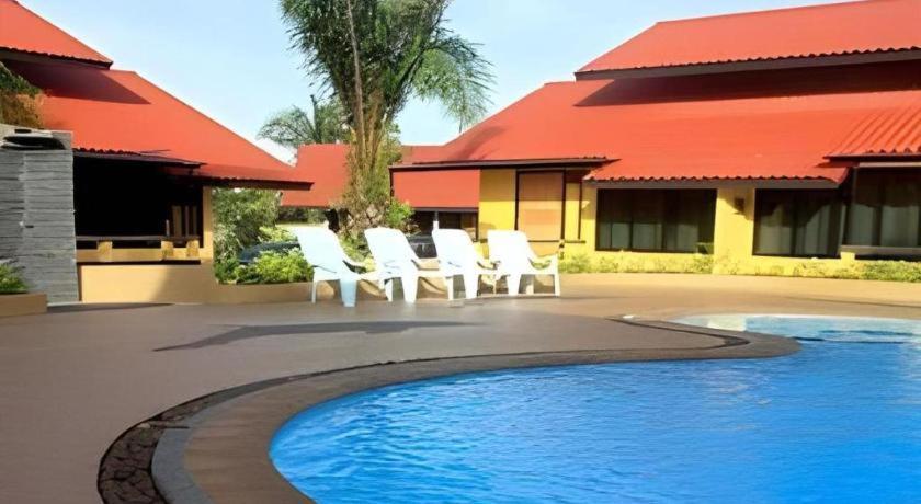 Tanisa Resort Csumphon Kültér fotó